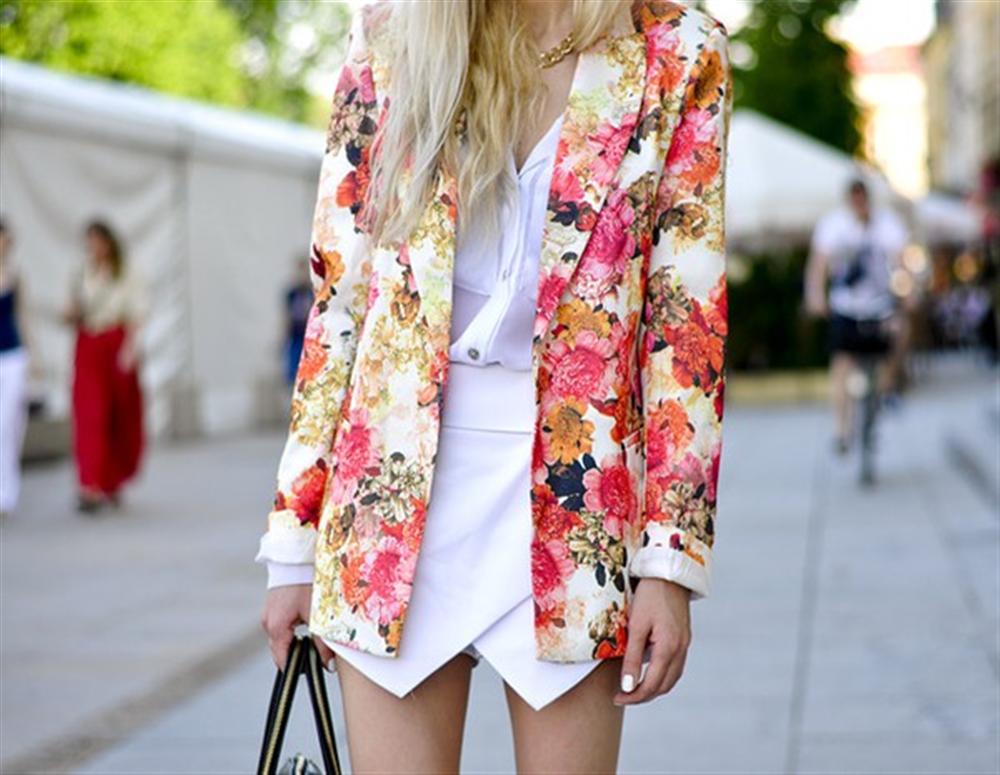 tumbln-street-style-floral-jacket-white-skorts